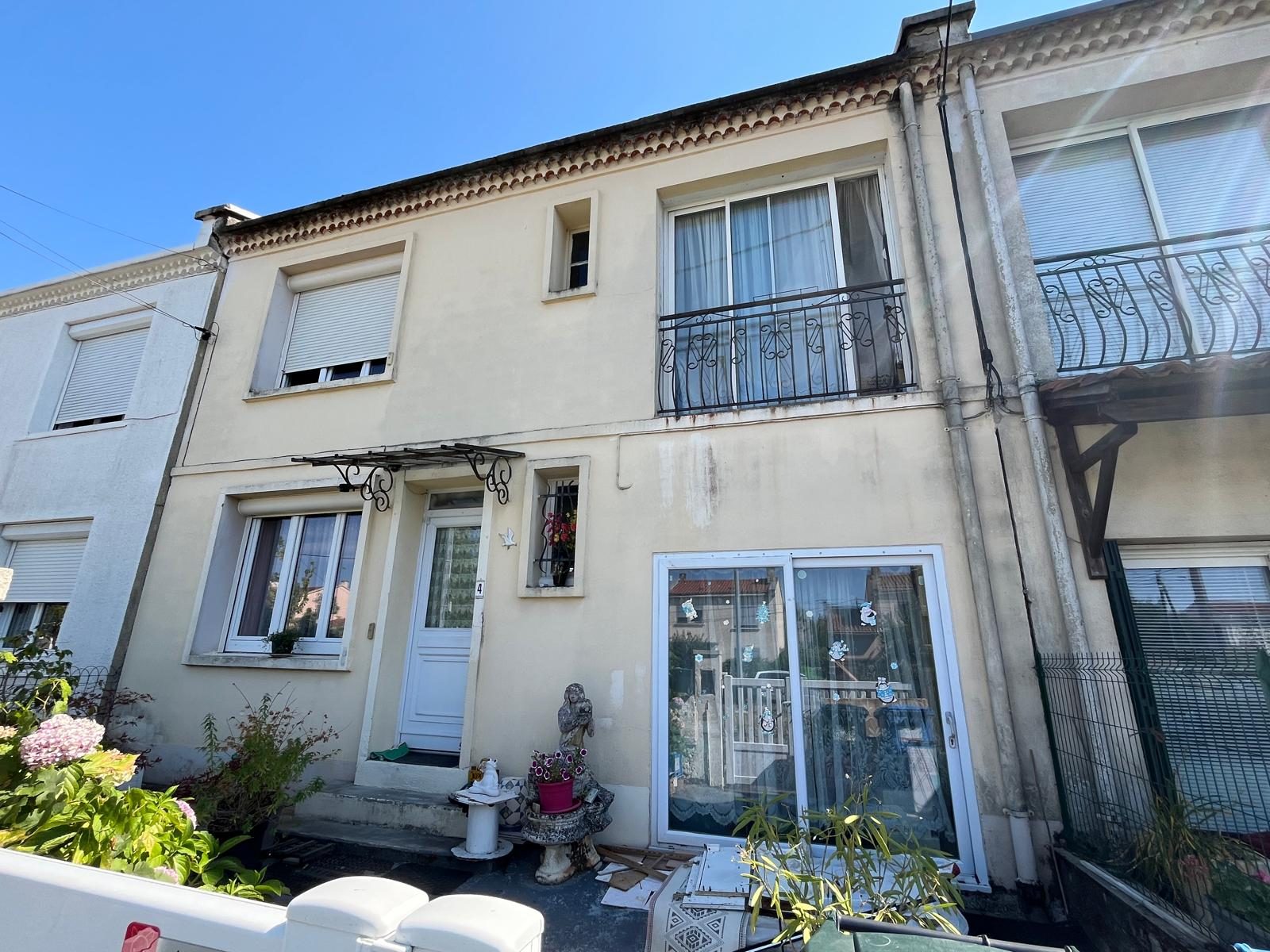 Façade isolée par l'extérieur à Saint-Jean, après