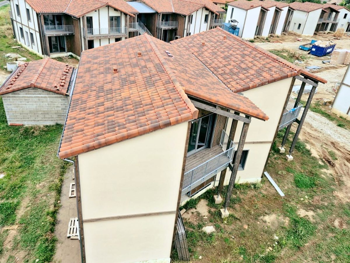 Logements participatifs, 2 000 m² : Façade, isolation par l'extérieur, après travaux