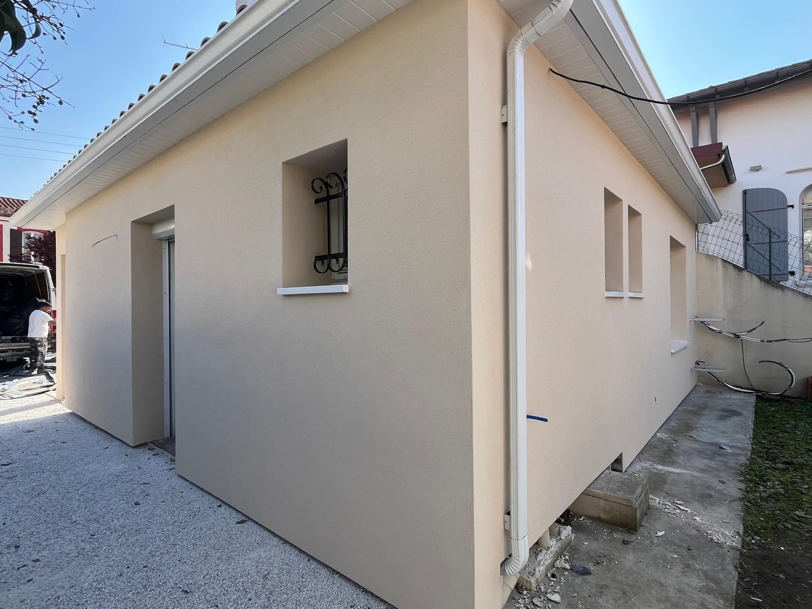 Maison de plain-pied isolée par l'extérieur à Toulouse, après